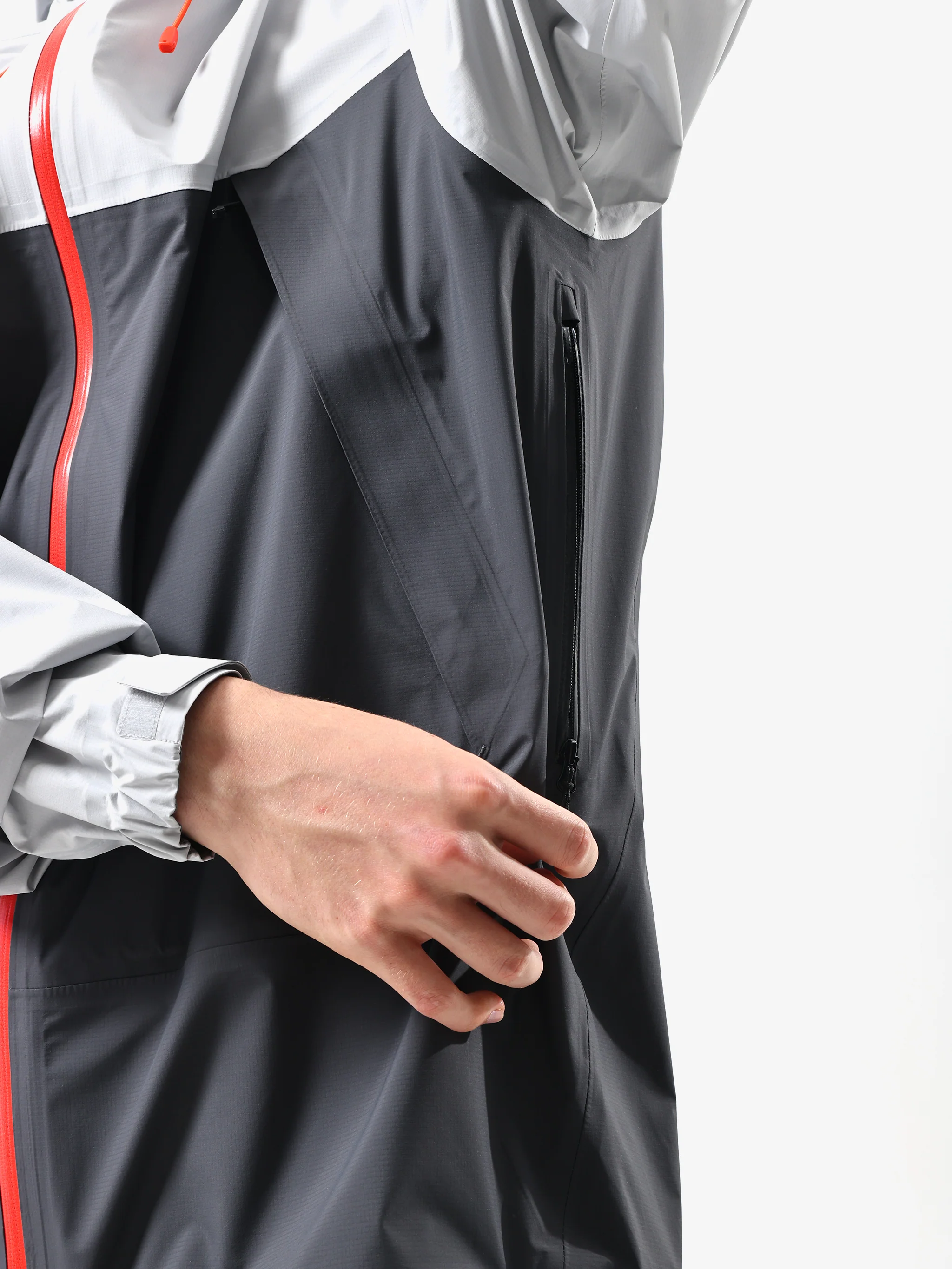 Interstellar Traverse TOPEAK-TEX® Lightweight Rain Jacket - Image 9