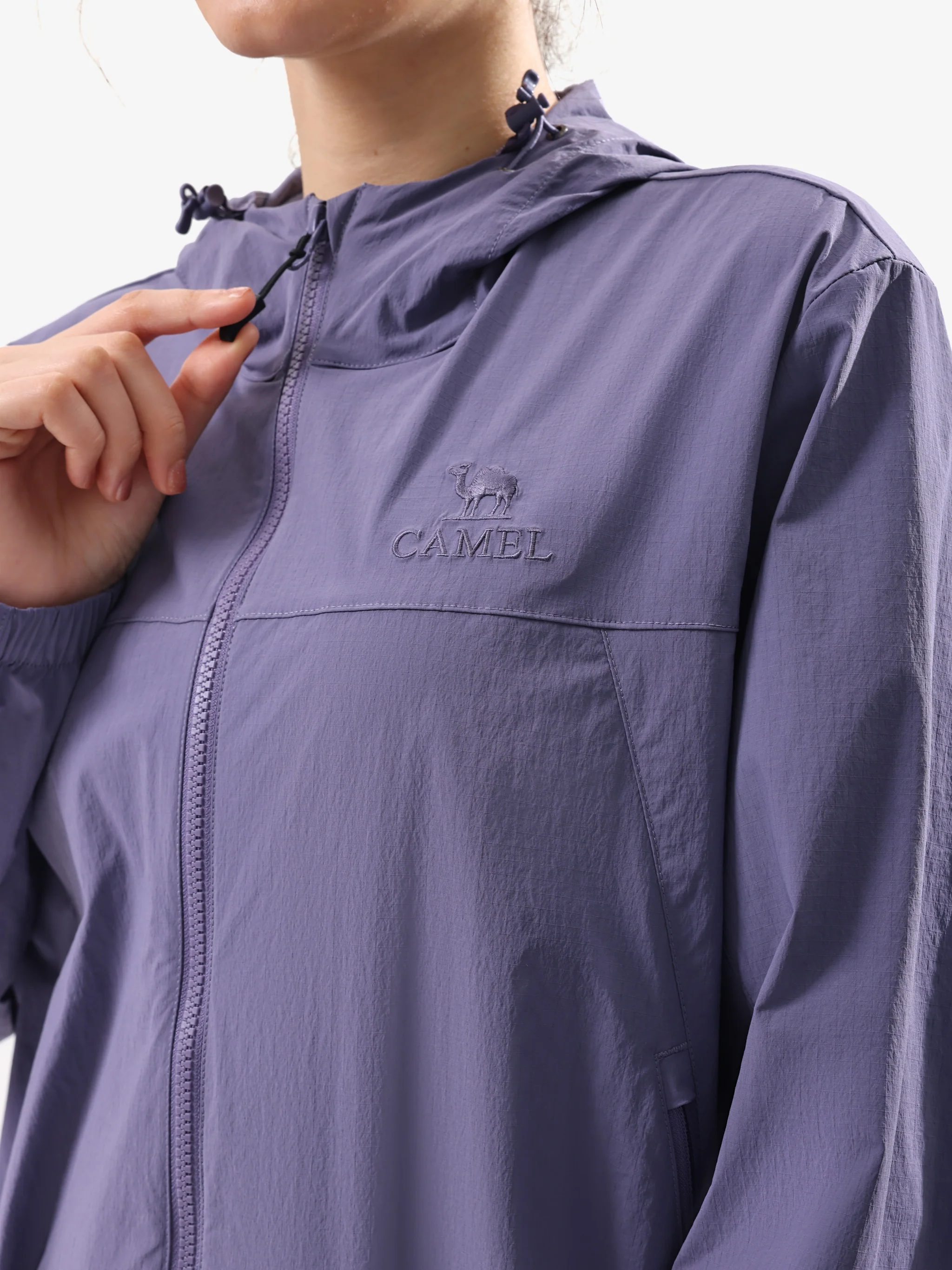 Women’s Eco Lightweight Woven Sun Jacket - Image 7