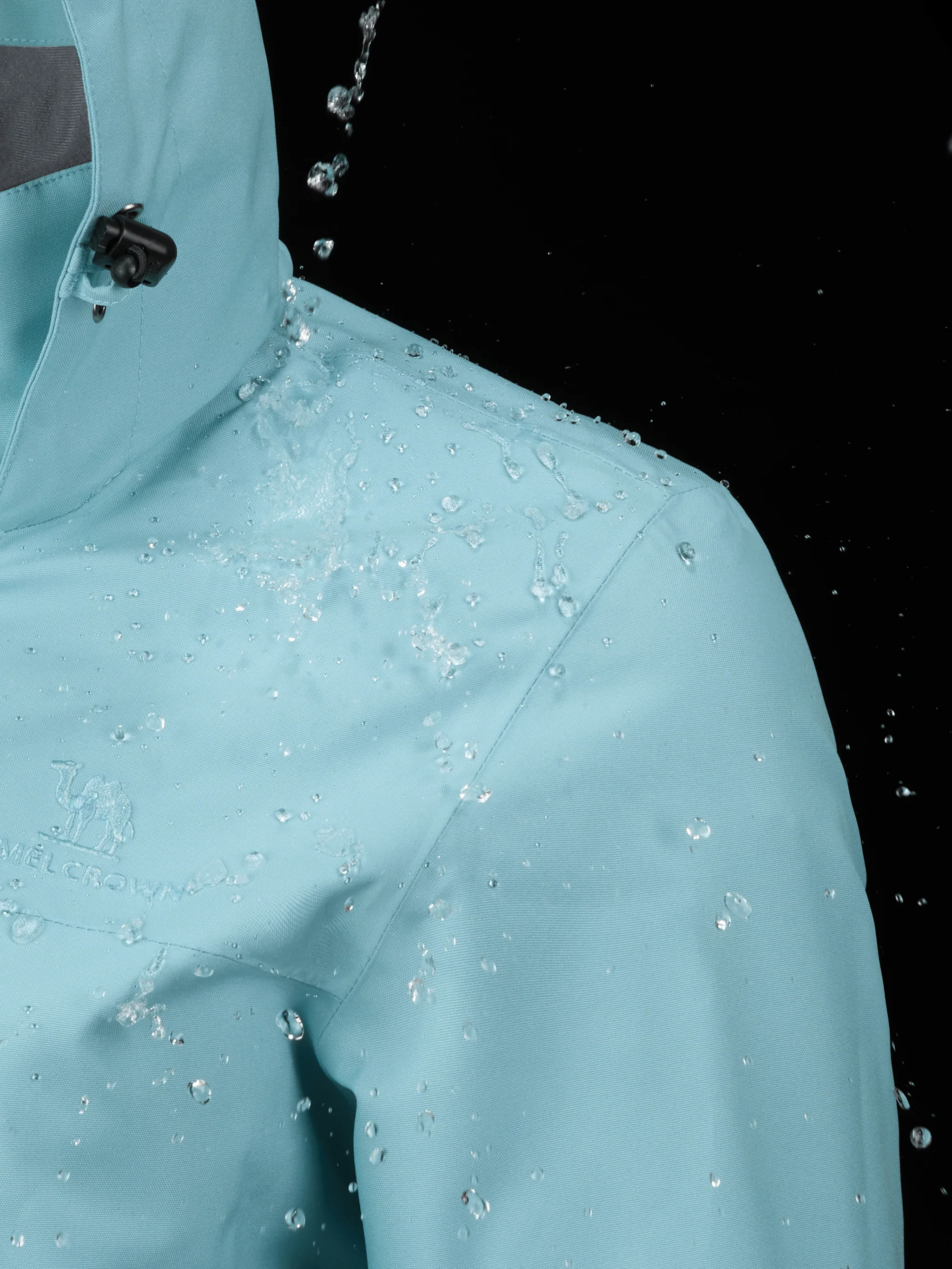 Women’s Interstellar Traverse Shell Jacket Chest Pocket - Image 4